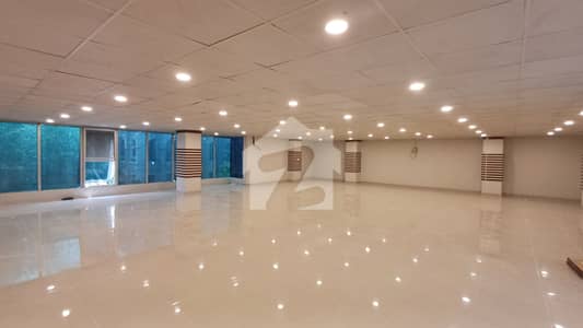 ایف ۔ 7 مرکز ایف ۔ 7,اسلام آباد میں 12 مرلہ Studio دکان 13.5 لاکھ میں کرایہ پر دستیاب ہے۔