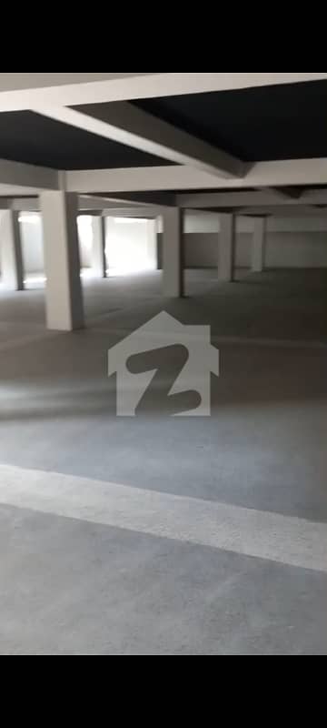 کورنگی کریک کنٹونمنٹ کورنگی,کراچی میں 9 کنال Studio گودام 10.0 ارب میں برائے فروخت۔