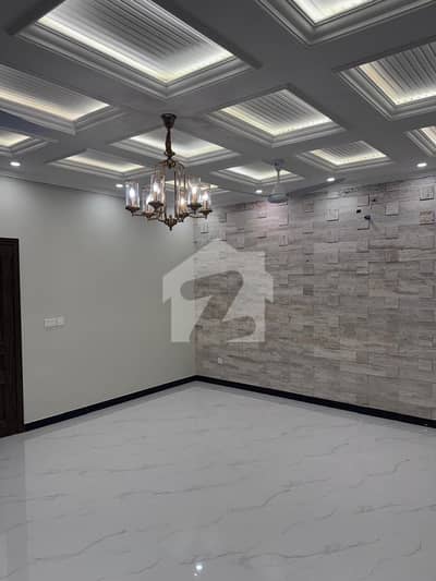 Unoccupied House Of 10 Marla Is Available For rent In Bani Gala Zam Zam real estates
