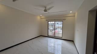 West Open For Rent 4 Bed DD Flat Askari 6 Karachi Main Super Highway 3000 Square Feet