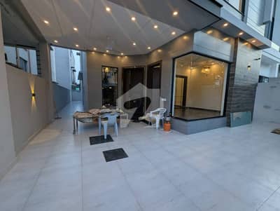 10 Marla Brand House Prime Location For Sale