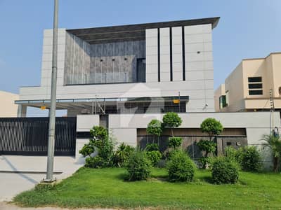 One Kanal Classical Design House Having Solid Construction And Elegant Fitting For Sale One Kanal Classical Design House Having Solid Construction And Elegant Fitting For Sale