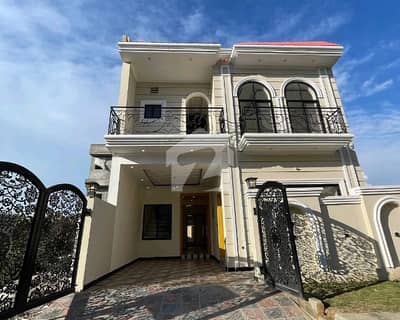 House Sized 5 Marla Is Available For Sale In MPCHS - Block C1 House Sized 5 Marla Is Available For Sale In MPCHS - Block C1