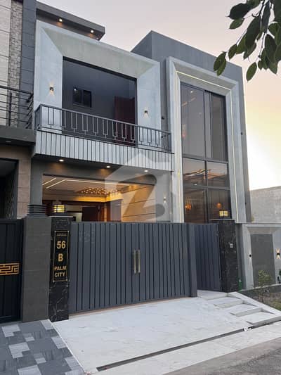 5 Marla Park Facing Modern Design House For Sale