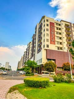 1 BED APARTMENT FOR SALE VERY REASONABLE PRICE IN GULBERG GREEN