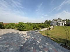 11KANAL BEAUTIFUL LUXURY FARMHOUSE FOR SALE
