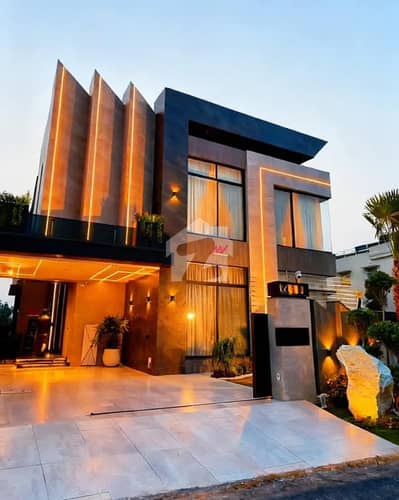 10 MARLA BRAND NEW HOUSE FOR SALE