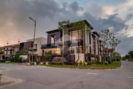 10 MARLA BRAND NEW LUXURY HOUSE FOR SALE 10 MARLA BRAND NEW LUXURY HOUSE FOR SALE