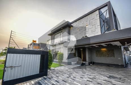 3 Beds 1 Kanal Upper Portion Modern Design For Rent In DHA Phase 5 Lahore.