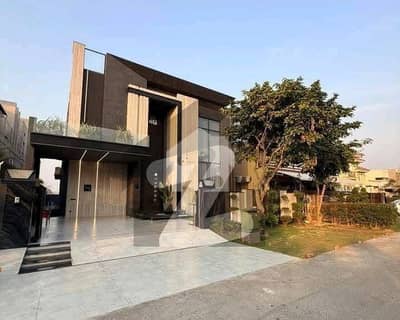 1 KANAL HOUSE FOR SALE IN DHA PHASE 7 HOT LOCATION NEAR TO PARK CARREFOUR