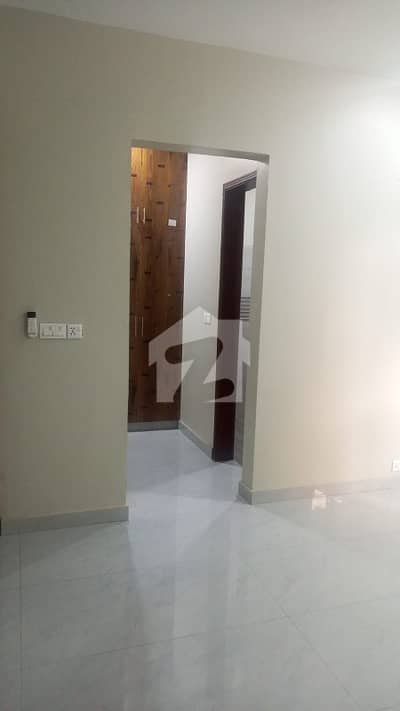 ڈی ایچ اے فیز 1 ڈی ایچ اے ڈیفینس,کراچی میں 3 کمروں کا 1 کنال بالائی پورشن 3.15 لاکھ میں کرایہ پر دستیاب ہے۔ ڈی ایچ اے فیز 1 ڈی ایچ اے ڈیفینس,کراچی میں 3 کمروں کا 1 کنال بالائی پورشن 3.15 لاکھ میں کرایہ پر دستیاب ہے۔