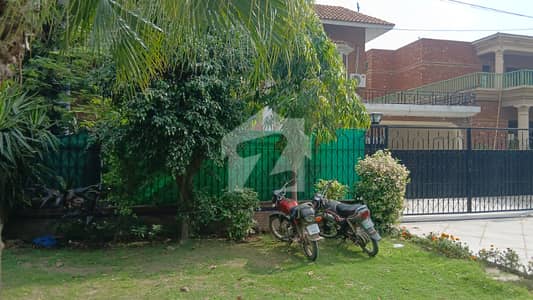 Residence Plus Silent Office Houses,A Pair Of Houses,1.25 Kanal Each House Best Location Of Cantt