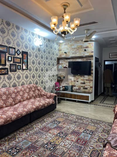 10-Marla beautiful like brand new house for sale