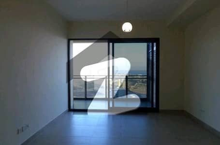 Prime Location 2400 Square Feet Flat Up For Rent In Emaar Coral Towers
