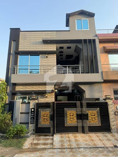 5 Marla Brand New Corner House For Sale In Topaz Block, Park View City Lahore 5 Marla Brand New Corner House For Sale In Topaz Block, Park View City Lahore