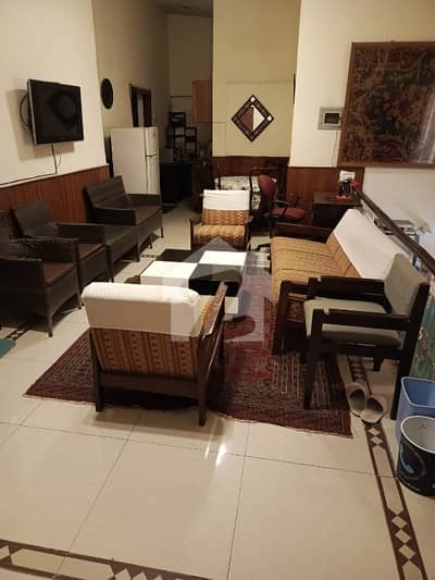 Well Maintained Upper Portion For Foreigners And Diplomats Also Couple Or Single Pakistani