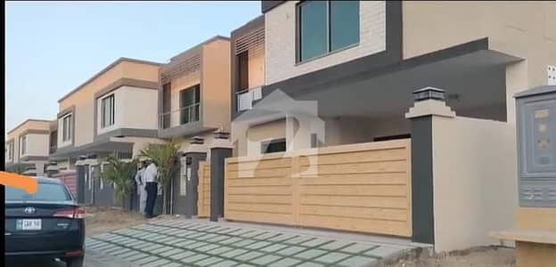 عسکری 6 ملیر کنٹونمنٹ,کینٹ,کراچی میں 5 کمروں کا 12 مرلہ مکان 6.9 کروڑ میں برائے فروخت۔ عسکری 6 ملیر کنٹونمنٹ,کینٹ,کراچی میں 5 کمروں کا 12 مرلہ مکان 6.9 کروڑ میں برائے فروخت۔