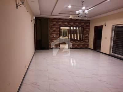 1 Kanal Lavish Upper Portion On Super Hot Location Of DHA Phase 5