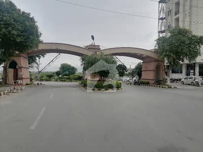 جناح گارڈنز فیز 1 جناح گارڈنز,ایف ای سی ایچ ایس,اسلام آباد میں 1 کنال رہائشی پلاٹ 3.1 کروڑ میں برائے فروخت۔