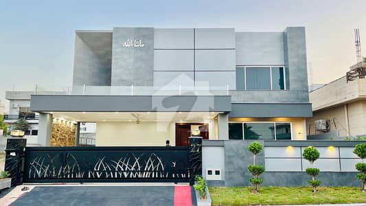 ڈی ایچ اے ڈیفینس فیز 2 ڈی ایچ اے ڈیفینس,اسلام آباد میں 6 کمروں کا 1 کنال مکان 10.8 کروڑ میں برائے فروخت۔ ڈی ایچ اے ڈیفینس فیز 2 ڈی ایچ اے ڈیفینس,اسلام آباد میں 6 کمروں کا 1 کنال مکان 10.8 کروڑ میں برائے فروخت۔
