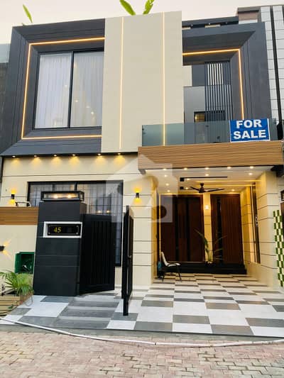 5 Marla Elegant House For Sale In Park View City, Lahore