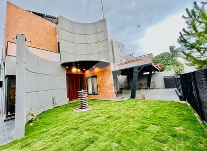 1 Kanal Single Unit Designer House For Sale