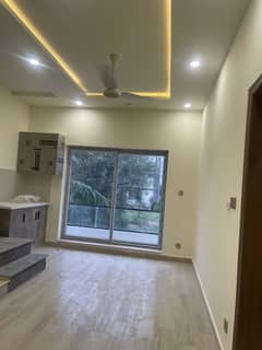 PAREMIUM LOCATION CORNER HOUSE FOR SALE