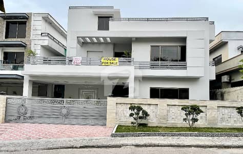 ڈی ایچ اے ڈیفینس فیز 2 ڈی ایچ اے ڈیفینس,اسلام آباد میں 6 کمروں کا 1 کنال مکان 11.25 کروڑ میں برائے فروخت۔ ڈی ایچ اے ڈیفینس فیز 2 ڈی ایچ اے ڈیفینس,اسلام آباد میں 6 کمروں کا 1 کنال مکان 11.25 کروڑ میں برائے فروخت۔