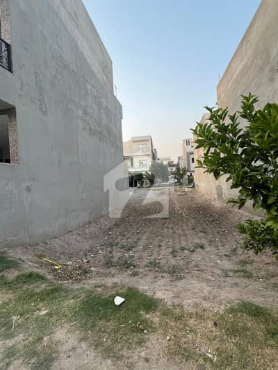 5 Marla Plot for Sale in Platinum Block, Park View City Lahore 5 Marla Plot for Sale in Platinum Block, Park View City Lahore