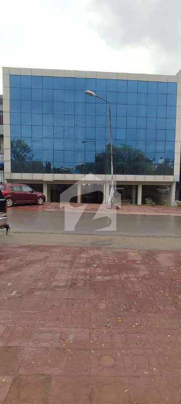 جی ۔ 8 مرکز جی ۔ 8,اسلام آباد میں 4 کنال Studio عمارت 30.0 لاکھ میں کرایہ پر دستیاب ہے۔