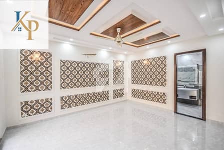 1 Kanal Brand New Levish Upper Portion Availible For Rent In DHA Phase 7 Near To Mcdonls