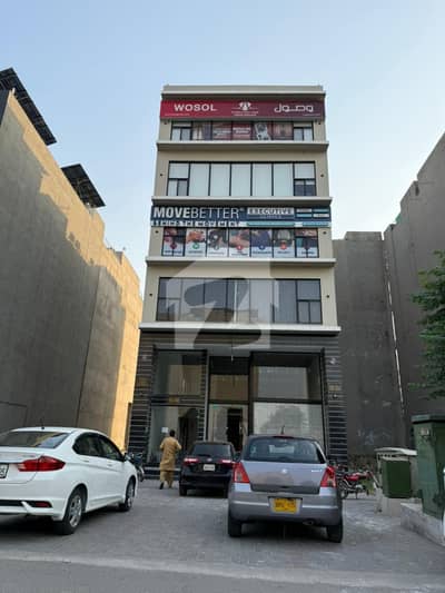 ڈی ایچ اے فیز 8 ڈیفنس (ڈی ایچ اے),لاہور میں 4 مرلہ Studio دفتر 45.0 ہزار میں کرایہ پر دستیاب ہے۔