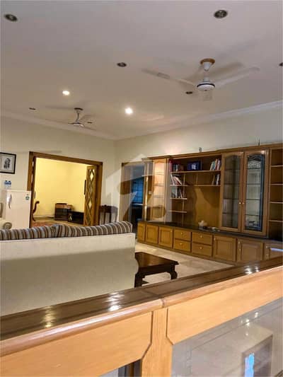 Investor Alert F8 950 Syd Beautiful Build House 5bed Drawing and dining TV Lounge Kitchen with Sqtr Front Open Corner Best Location Near to Markaz and Near to Park