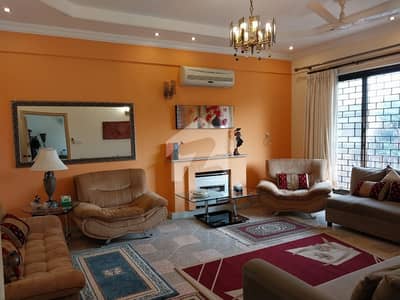 Margalla Road House Available For Sale In F7
