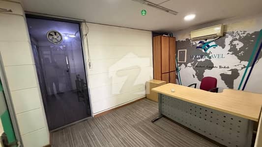 کیولری گراؤنڈ لاہور میں 6 مرلہ Studio دفتر 1.25 لاکھ میں کرایہ پر دستیاب ہے۔