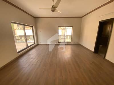Investor Price House Available For Sale In F6/3