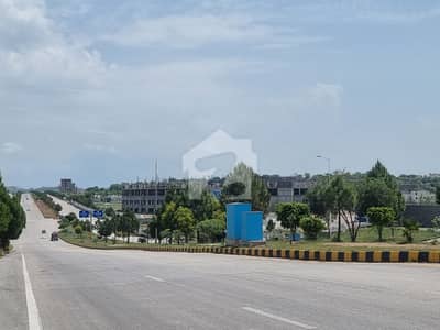 ڈی ایچ اے فیز 6 - سیکٹر بی3 ڈی ایچ اے ڈیفینس فیز 6 ,ڈی ایچ اے ڈیفینس,اسلام آباد میں 1 کنال رہائشی پلاٹ 1.58 کروڑ میں برائے فروخت۔