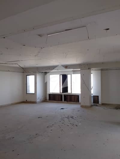 ڈی ایچ اے فیز 1 ڈی ایچ اے ڈیفینس,کراچی میں 1 کمرے کا 10 مرلہ دفتر 4.95 کروڑ میں برائے فروخت۔