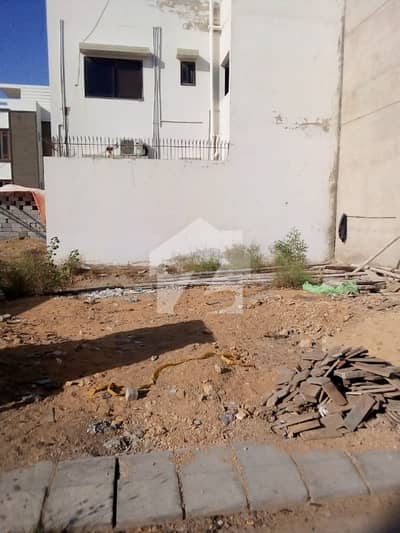 ڈی ایچ اے فیز 8 - زون بی ڈی ایچ اے فیز 8,ڈی ایچ اے ڈیفینس,کراچی میں 4 مرلہ رہائشی پلاٹ 4.1 کروڑ میں برائے فروخت۔