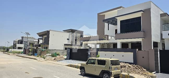 ڈی ایچ اے ڈیفینس پشاور میں 9 کمروں کا 1 کنال مکان 10.0 کروڑ میں برائے فروخت۔