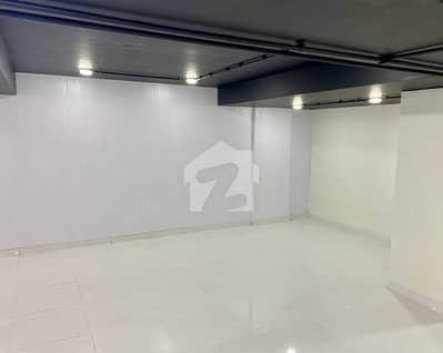 شاہراہِ فیصل کراچی میں 11 مرلہ Studio دفتر 4.0 لاکھ میں کرایہ پر دستیاب ہے۔