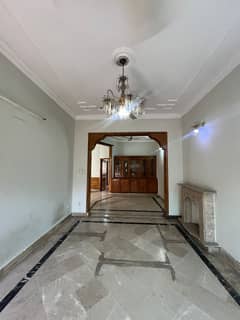 Independent Upper Portion AVAILABLE for Rent