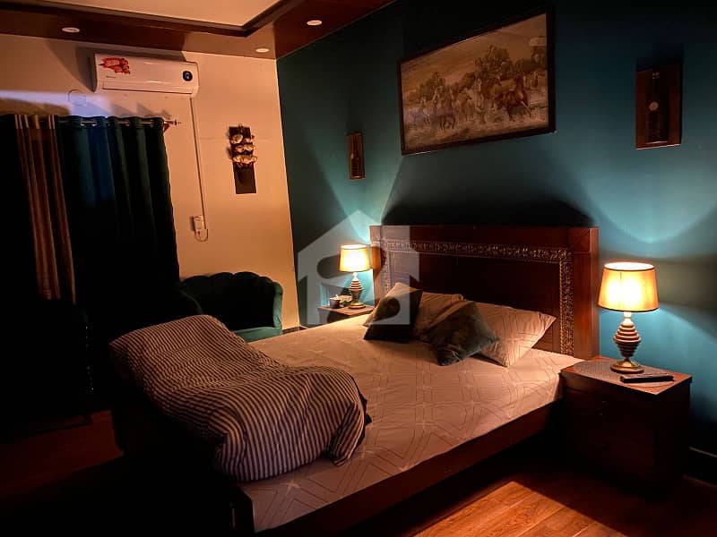 8 8