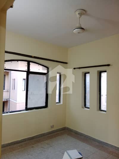 2 Bedroom Apartment Neat & Clean Environment