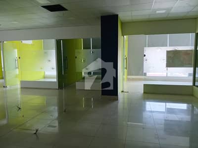 شاہراہِ فیصل کراچی میں 16 مرلہ Studio دفتر 9.44 لاکھ میں کرایہ پر دستیاب ہے۔