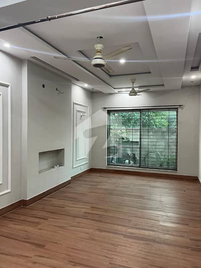 10 Marla Lower Portion For Rent In Lda Avenue 1 G Block