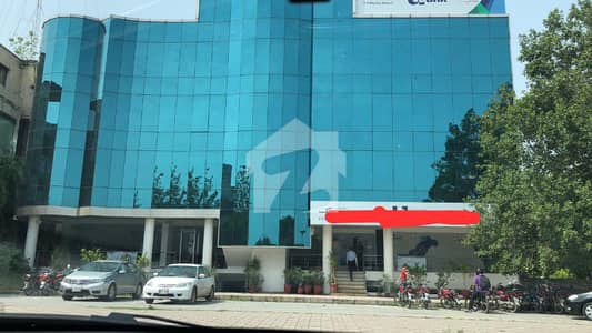 F-7 MARKAZ PRIME LOCATION COMMERCAIL BUILDING FOR SALE
