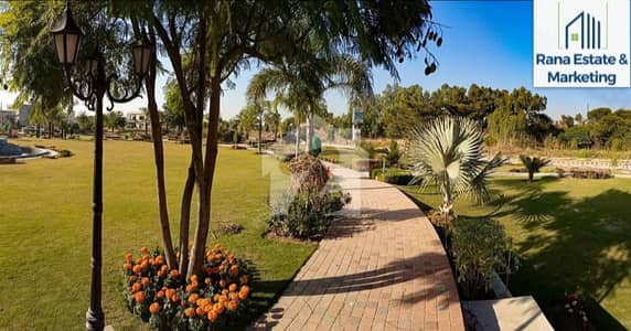 10 Marla Plot Available With Ideal Location Near Mosque,Park & Market