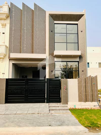 5 Marla New Luxury House FACING PARK For Sale Bankers Avenue Cooperative Housing Society, Lahore