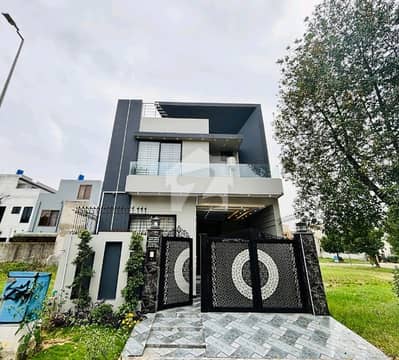 On Excellent Location 5 Marla House Is Available For sale In Citi Housing Society